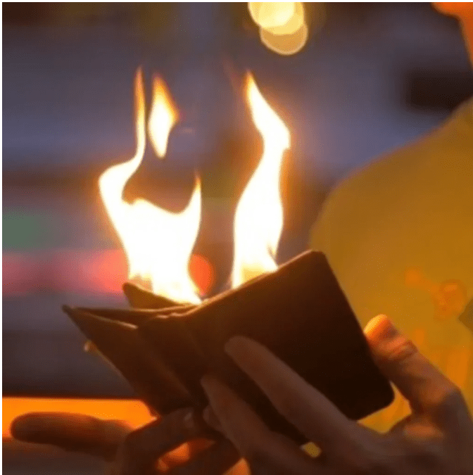 Portefeuille magique Flamme - TENDI
